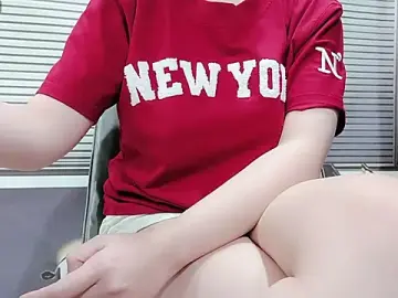 Pelue  live sex cam