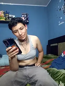 Tomi_tomboy  live sex cam
