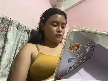 PennieDegraaf  live sex cam