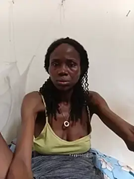 Prittty_slim_pussie  live sex cam