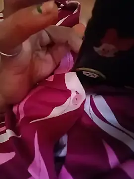 Lovely_bhabhi_  live sex cam