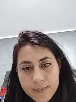 Mc-foxy  live sex cam