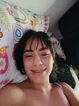 Alejandraa02  live sex cam