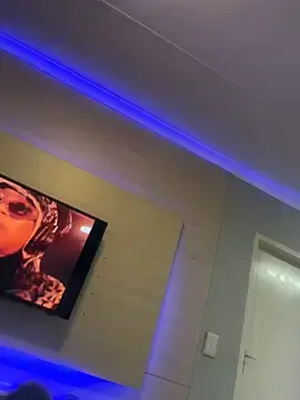 Fancy_Face28  live sex cam
