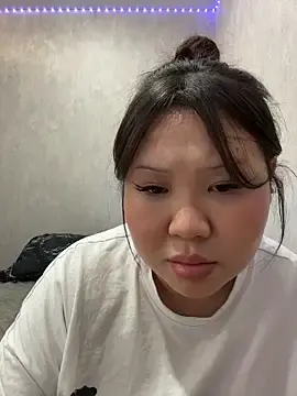KiraNolan  live sex cam
