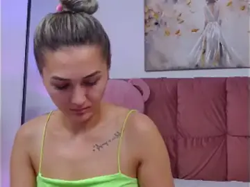NicolLopeze  live sex cam