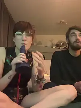 NiffyNoon  live sex cam