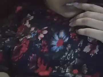 Sexy-pari09  live sex cam