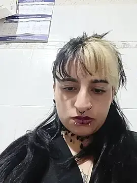 ValkiriaFoX  live sex cam