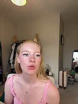 Bleurose18  live sex cam