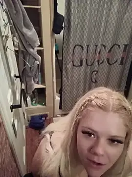 Blndpolkadot  live sex cam