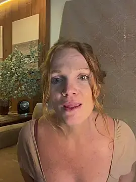 Islandbabyyyyyyyyy  live sex cam