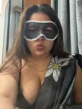 ItsNaughty-Mia  live sex cam