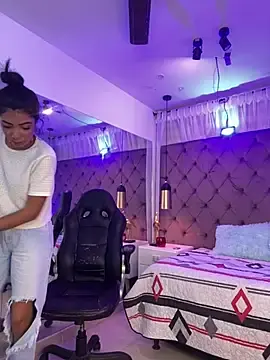 Auri__  live sex cam