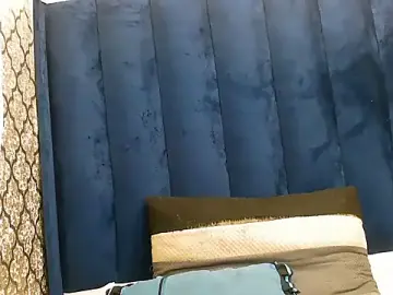 DarkBeauty33  live sex cam