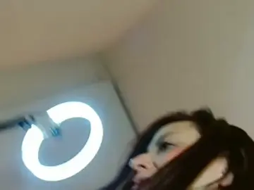 Katicalatinmilf  live sex cam