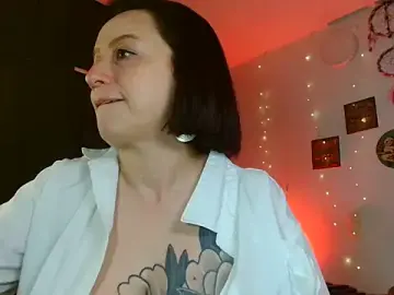 Katicalatinmilf  live sex cam