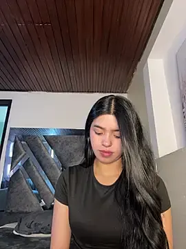 LunaMoore_Pink  live sex cam