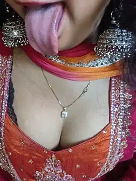Mishti_doi  live sex cam