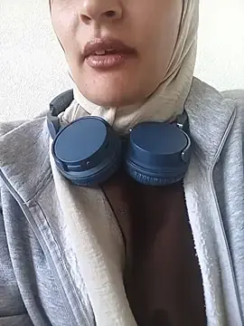 MisyonerNur  live sex cam