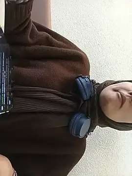 MisyonerNur  live sex cam