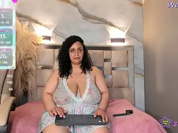 Danielaa_a  live sex cam