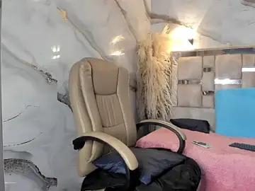 Danielaa_a  live sex cam