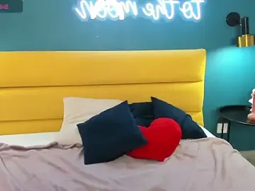 Diana_Garrett  live sex cam