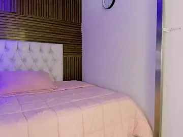 IrisFyre  live sex cam