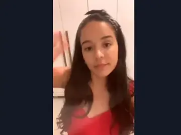 KyongCrumbliss  live sex cam