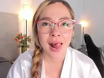 Saori_newman  live sex cam