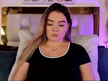 Emmy_r  live sex cam