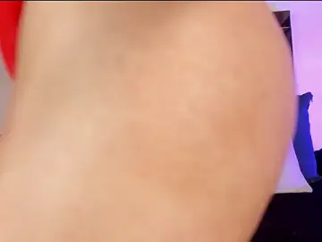 Emmy_r  live sex cam