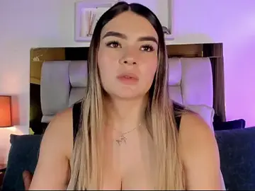 Emmy_r  live sex cam