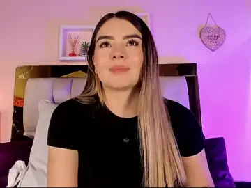 Emmy_r  live sex cam