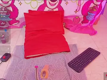 Halaia1  live sex cam