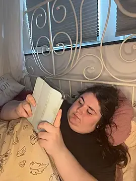 Hotiee  live sex cam
