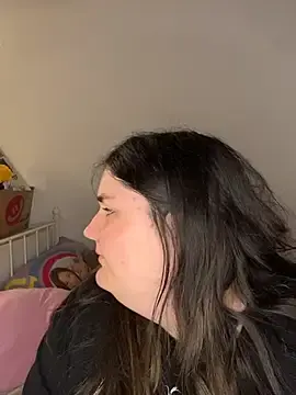 Hotiee  live sex cam