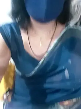 Khushikhushi  live sex cam