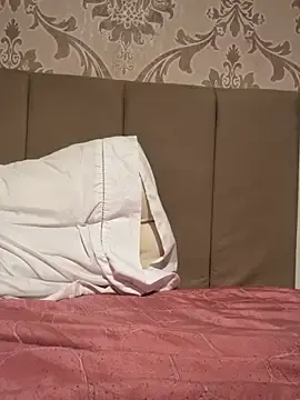 Tayzinhaaa  live sex cam