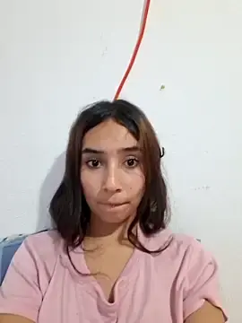 Ariaest  live sex cam