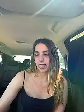 DoriDelux66  live sex cam