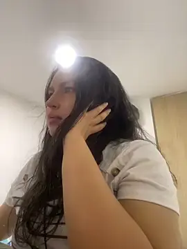 Ivonee777  live sex cam