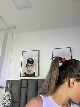 JuliaColemann  live sex cam