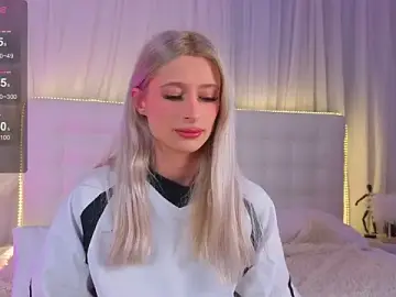 Monica_Leen  live sex cam