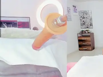 Sieena__  live sex cam
