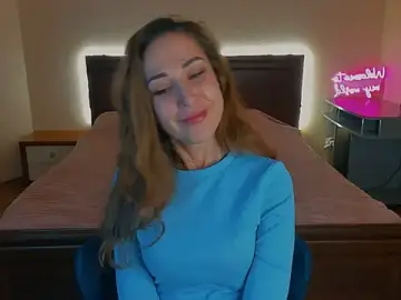 Foxy_lisa1  live sex cam