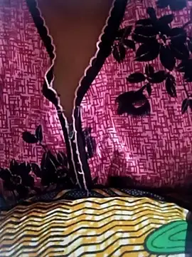 Itz-liliroy  live sex cam