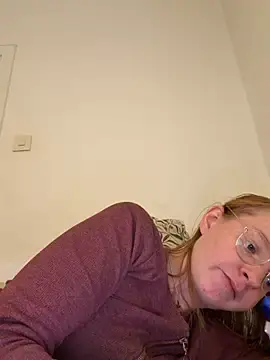 Jannis1992  live sex cam