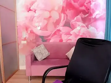 AngelinaLow  live sex cam